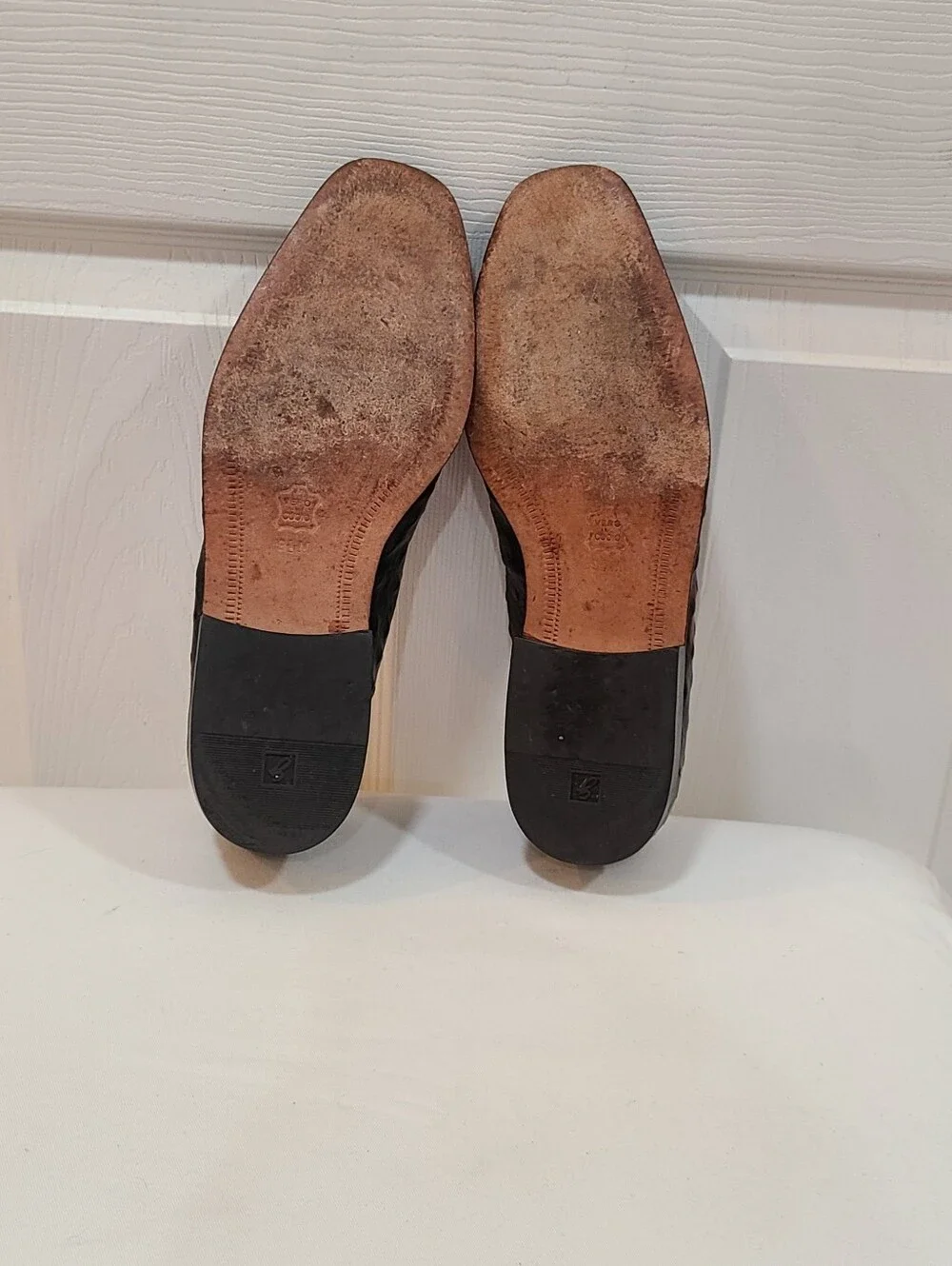 Giorgio Brutini Black Leather Slip-On Loafers with Gold Accent 9.5
